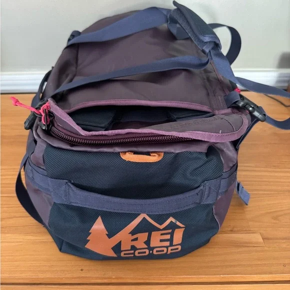 REI Purple and Navy Duffel Bag / Backpack - Picture 5 of 9